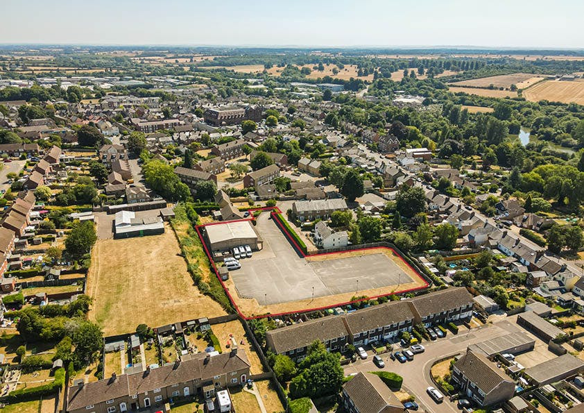 Industrial Property in Thame, Oxfordshire & Buckinghamshire Fields